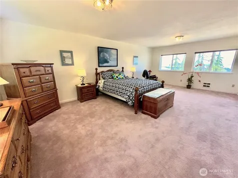 230 Rocky Mountain High Road Camano Island WA 98282