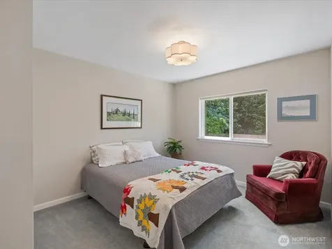230 Rocky Mountain High Road Camano Island WA 98282