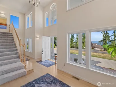 230 Rocky Mountain High Road Camano Island WA 98282
