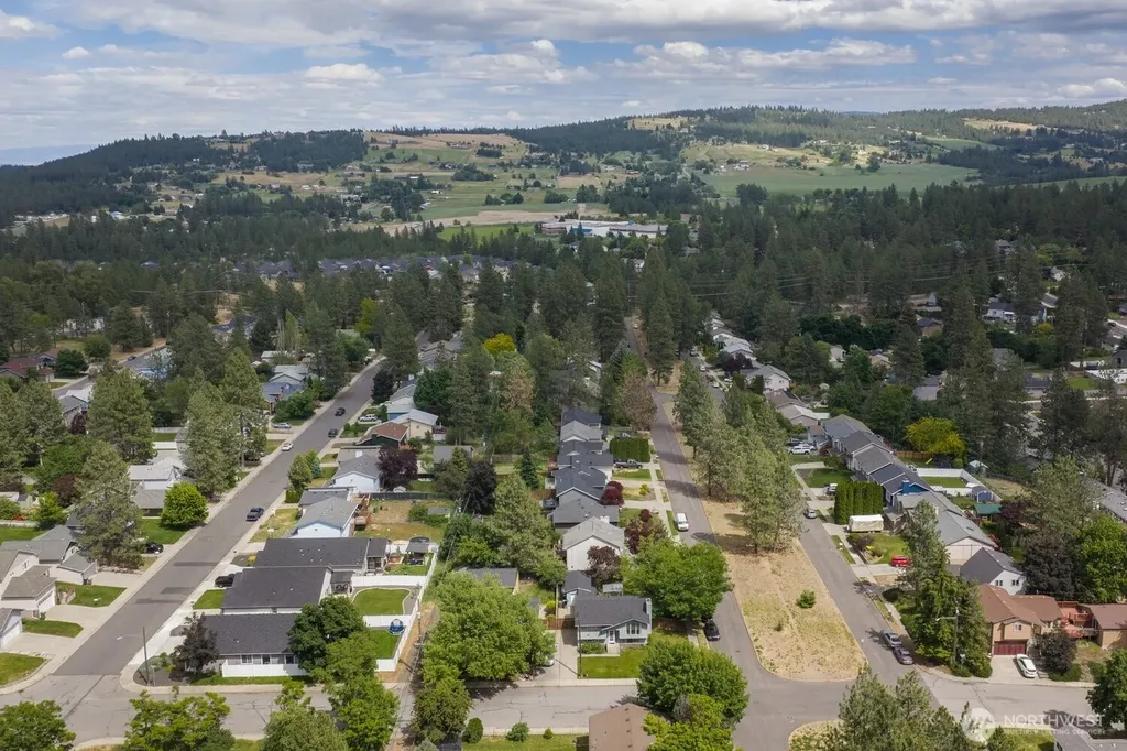 3421 S Myrtle Street Spokane WA 99223