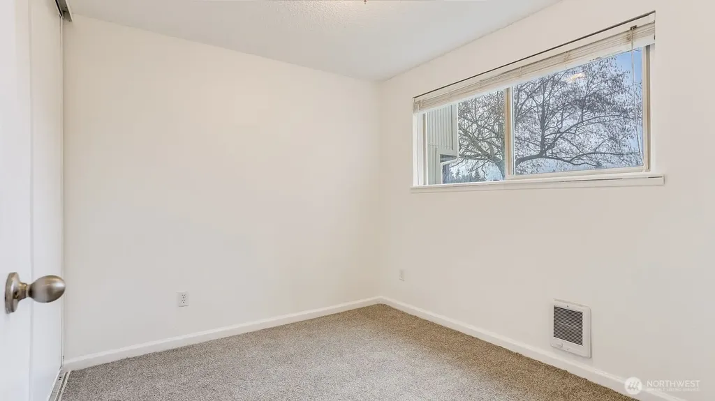 31003 14th Avenue S Federal Way WA 98003