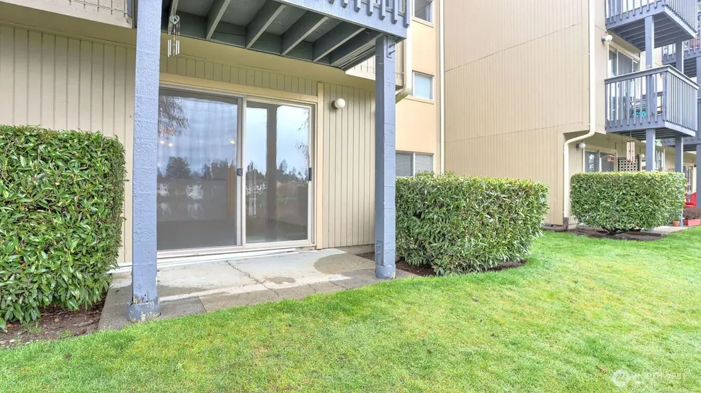 31003 14th Avenue S Federal Way WA 98003