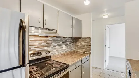 31003 14th Avenue S Federal Way WA 98003