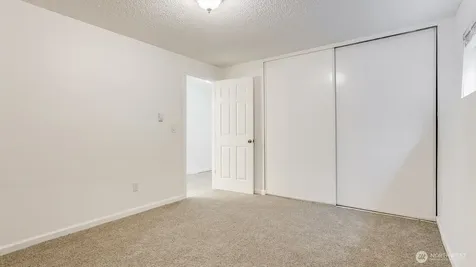31003 14th Avenue S Federal Way WA 98003