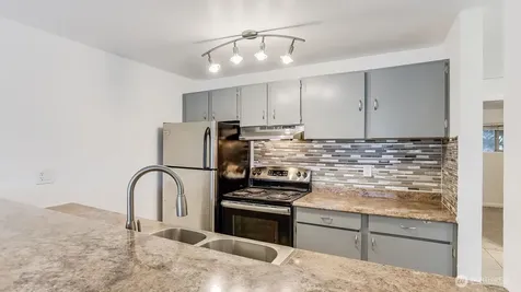 31003 14th Avenue S Federal Way WA 98003