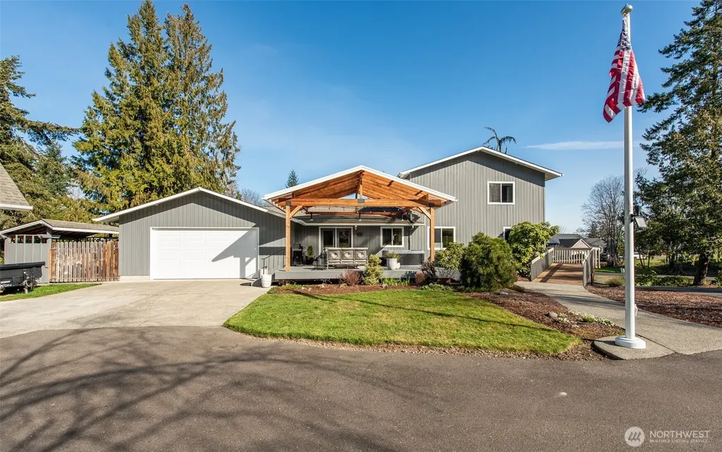 1733 E Woodhaven Port Angeles WA 98362