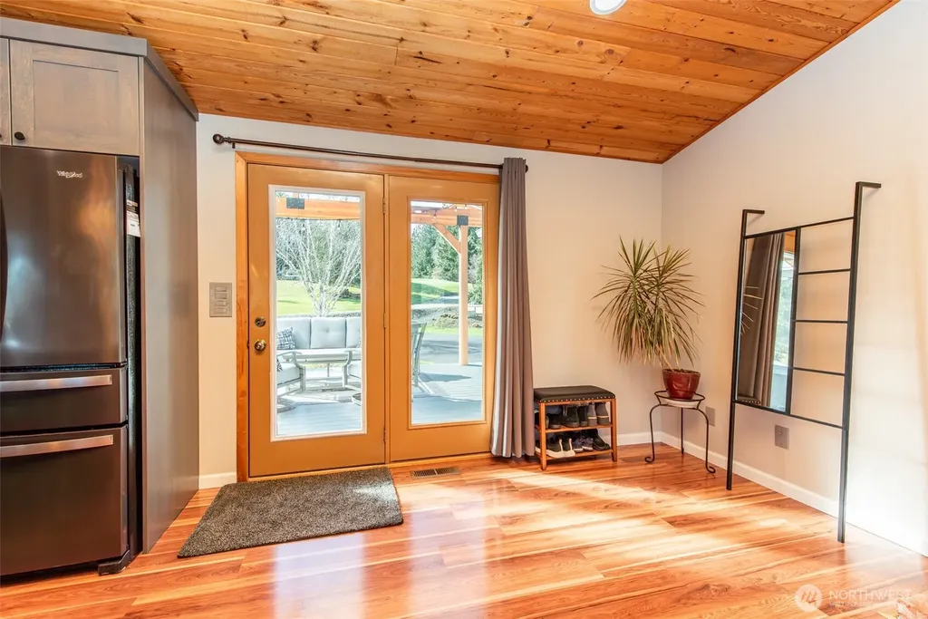 1733 E Woodhaven Port Angeles WA 98362
