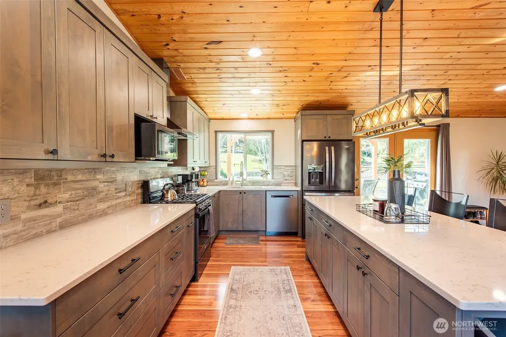 1733 E Woodhaven Port Angeles WA 98362