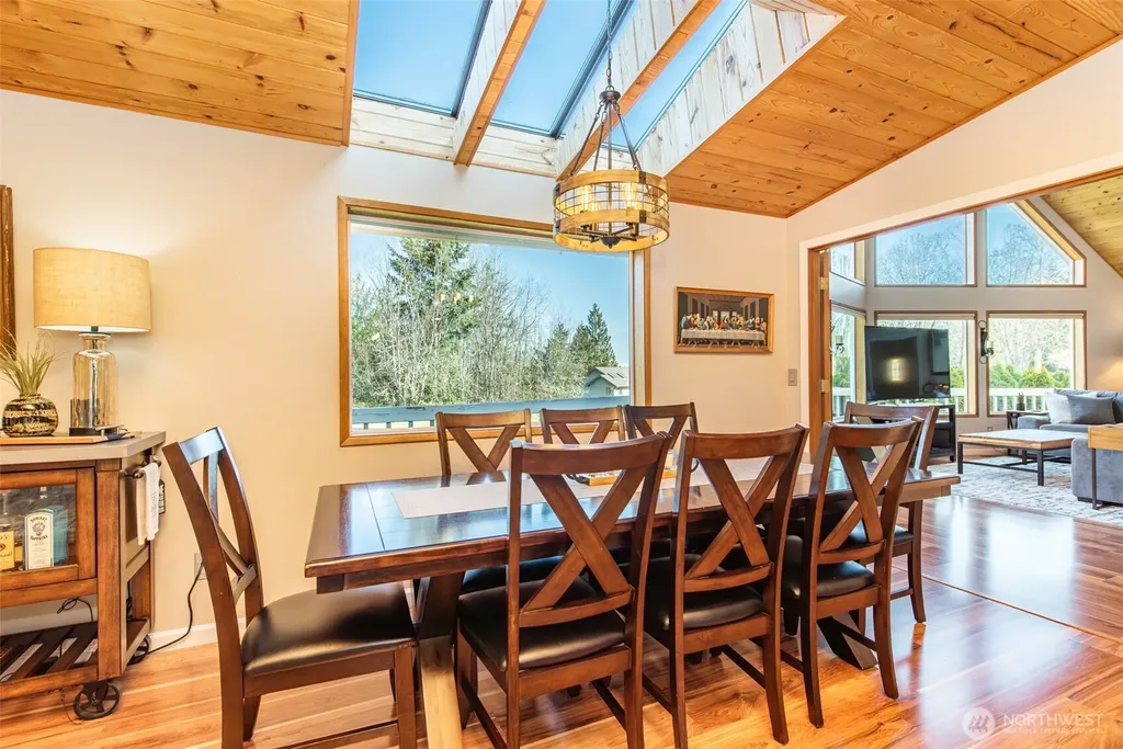 1733 E Woodhaven Port Angeles WA 98362