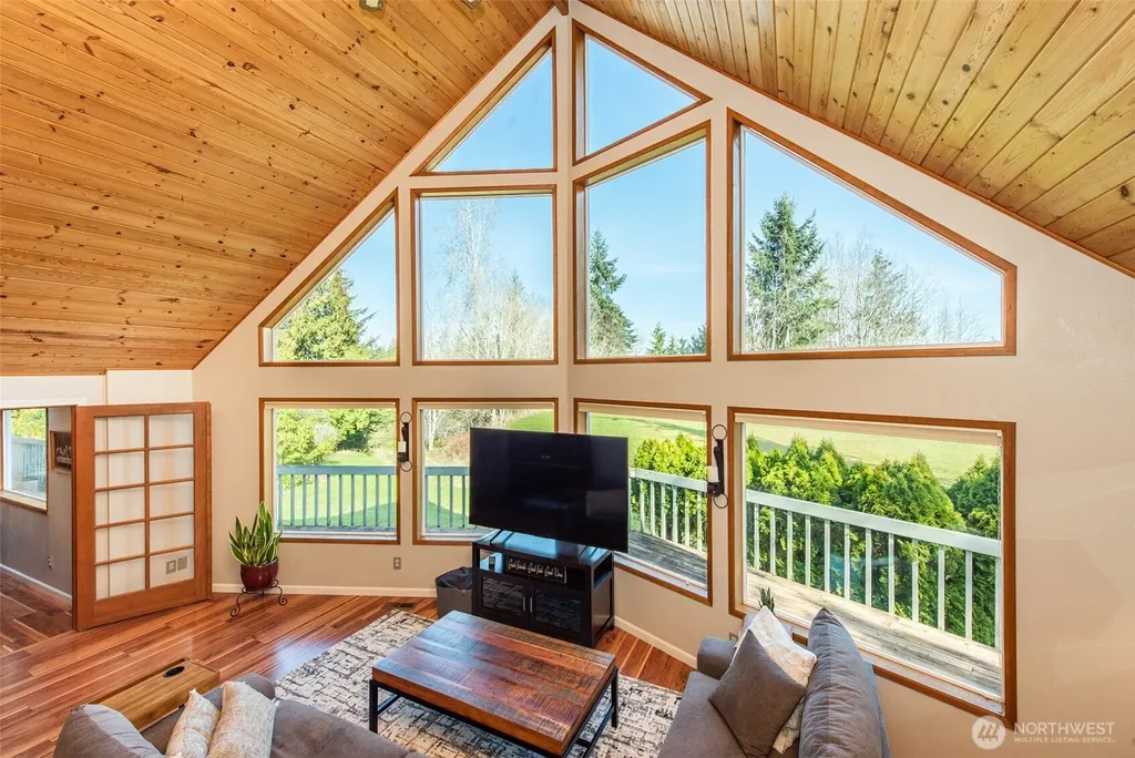 1733 E Woodhaven Port Angeles WA 98362
