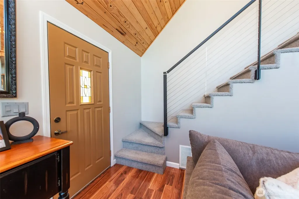 1733 E Woodhaven Port Angeles WA 98362