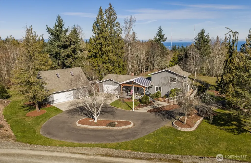 1733 E Woodhaven Port Angeles WA 98362
