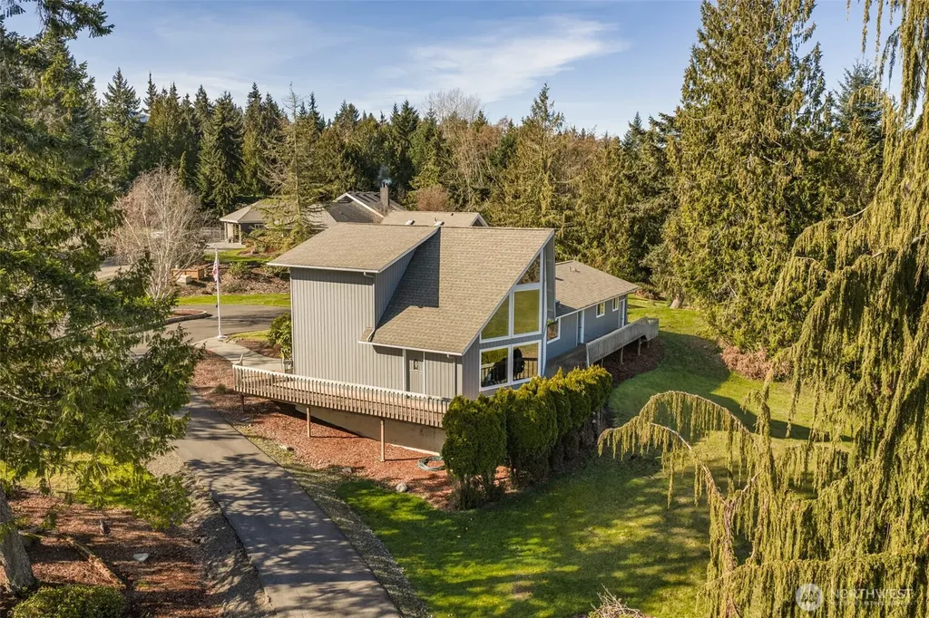 1733 E Woodhaven Port Angeles WA 98362