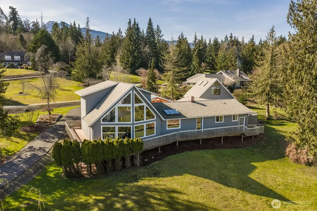 1733 E Woodhaven Port Angeles WA 98362