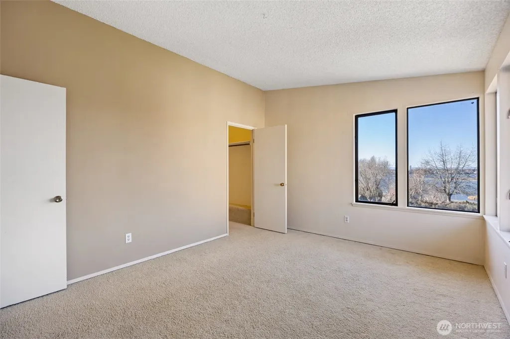 181 Pelican Drive SE Moses Lake WA 98837