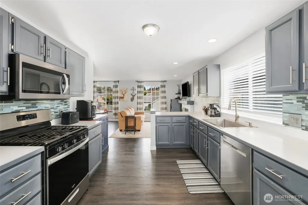 13701 SE 275th Place Kent WA 98042