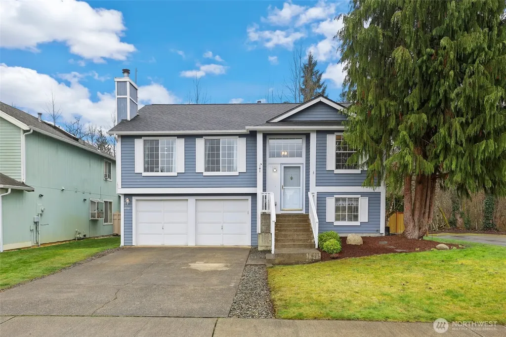 13701 SE 275th Place Kent WA 98042