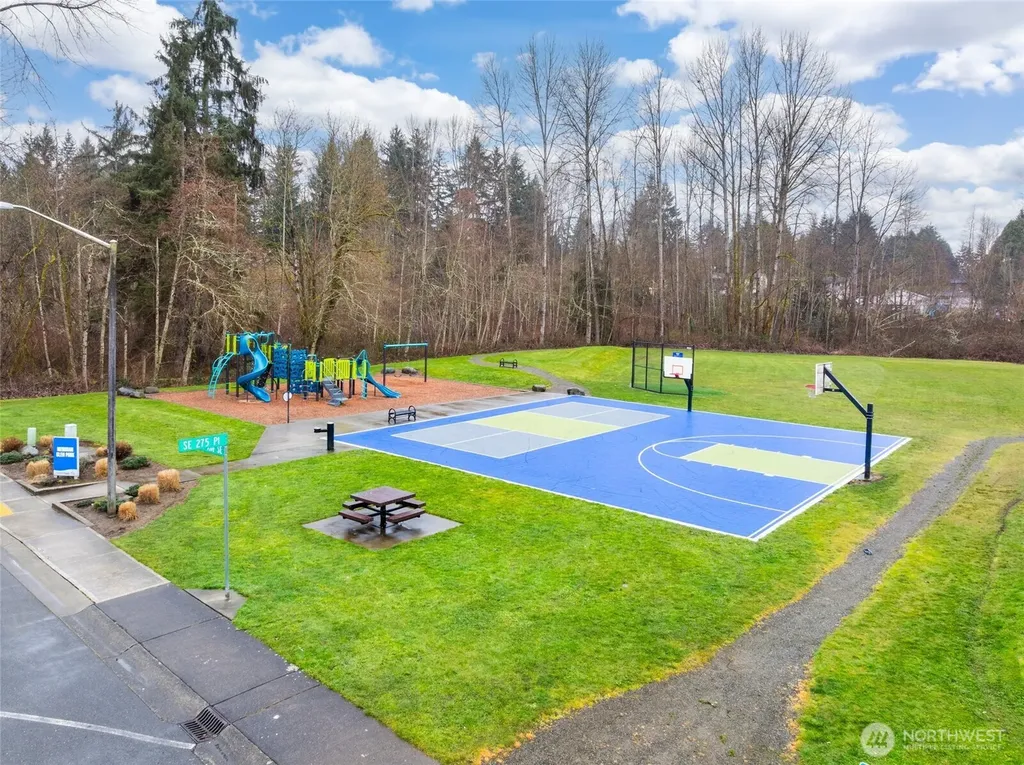 13701 SE 275th Place Kent WA 98042