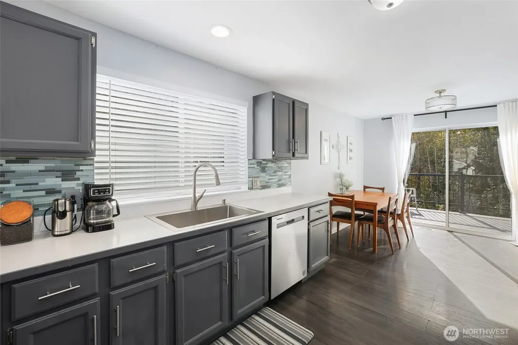 13701 SE 275th Place Kent WA 98042
