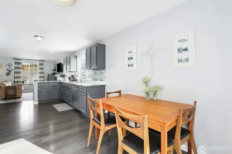 13701 SE 275th Place Kent WA 98042