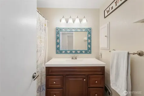 13701 SE 275th Place Kent WA 98042