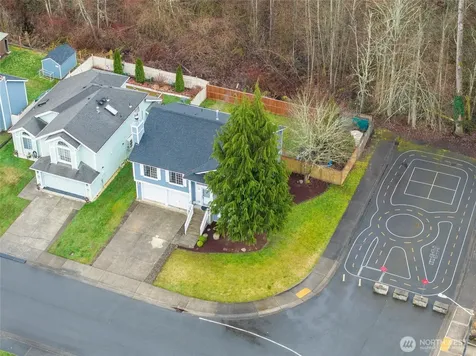 13701 SE 275th Place Kent WA 98042