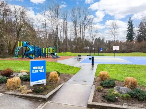 13701 SE 275th Place Kent WA 98042