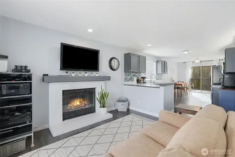 13701 SE 275th Place Kent WA 98042