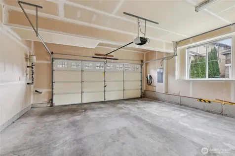8827 NE 148th Place Kenmore WA 98028