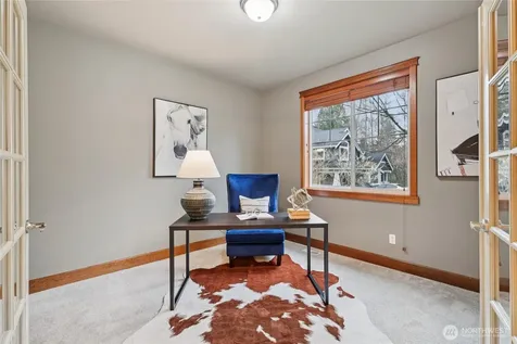 8827 NE 148th Place Kenmore WA 98028