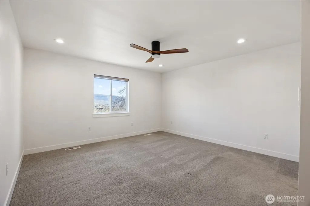 3063 Conarty Road Malaga WA 98828