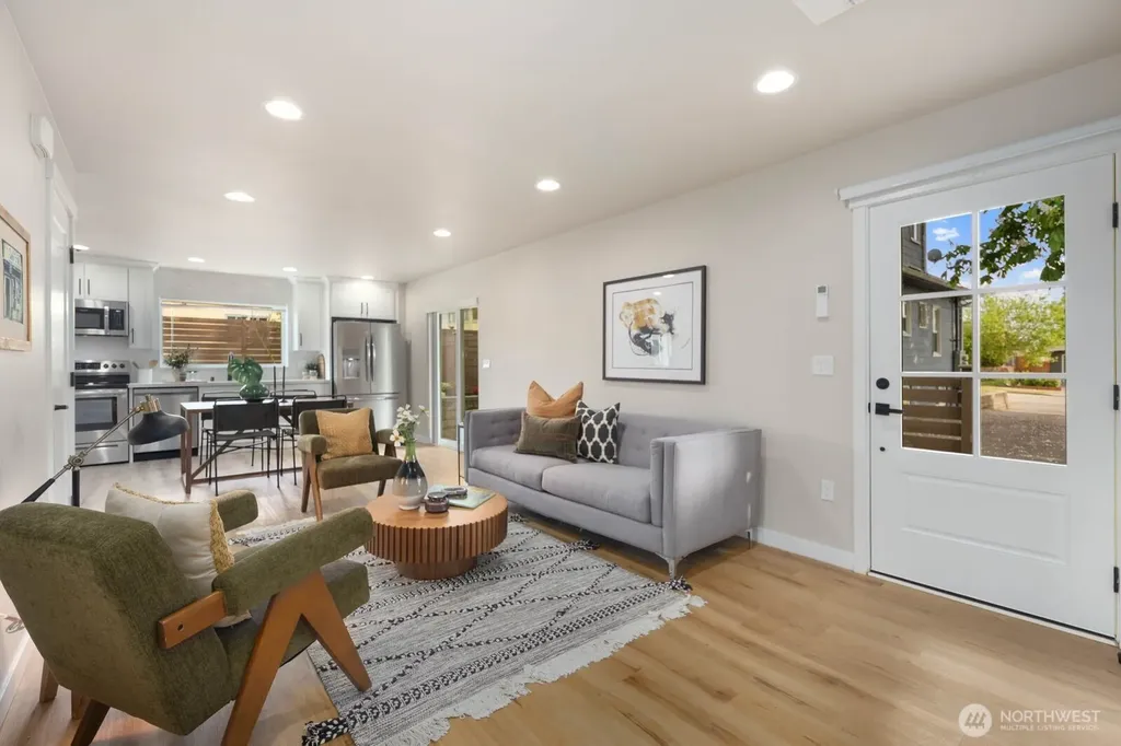 4230 Graham Street Seattle WA 98118