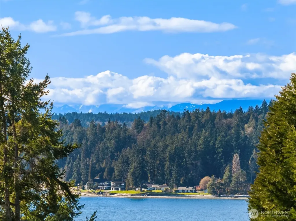15451 Harvey Road NE Bainbridge Island WA 98110
