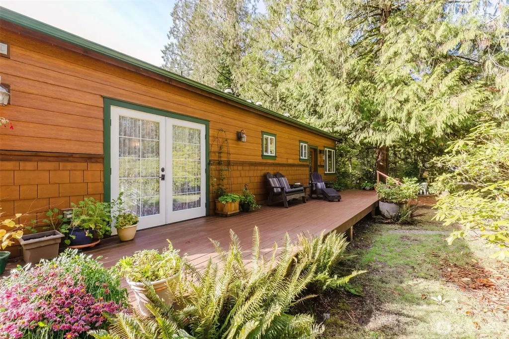 17717 E State Route 3 Allyn WA 98524