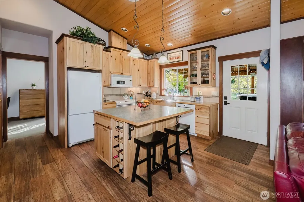 17717 E State Route 3 Allyn WA 98524