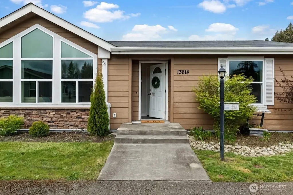 13814 21st Ave E Tacoma WA 98445