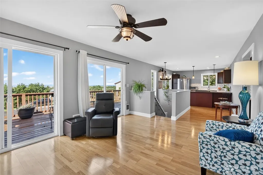 33612 J Place Ocean Park WA 98640