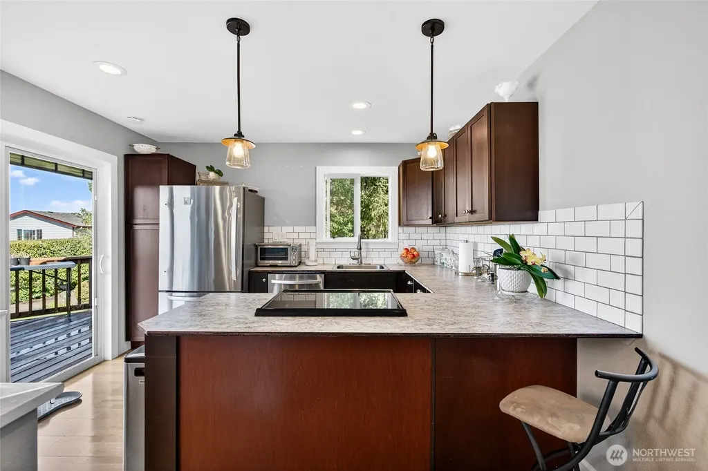 33612 J Place Ocean Park WA 98640