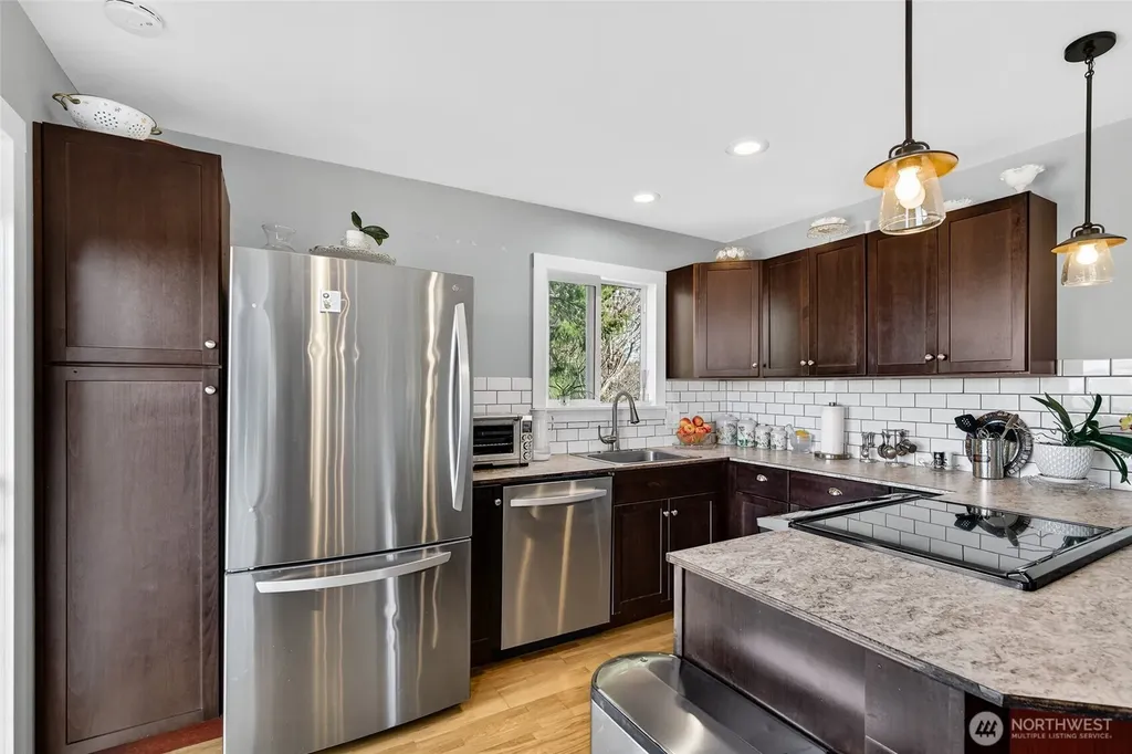 33612 J Place Ocean Park WA 98640