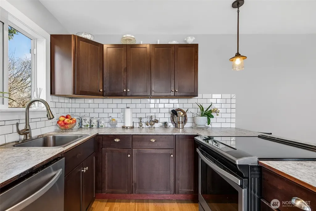 33612 J Place Ocean Park WA 98640
