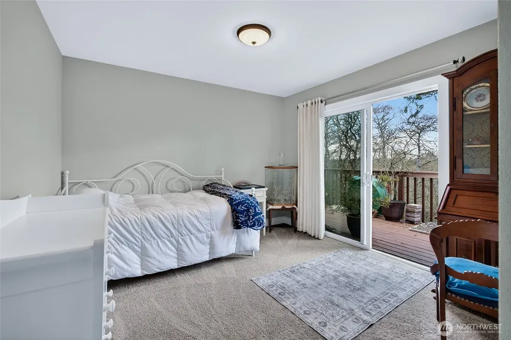 33612 J Place Ocean Park WA 98640