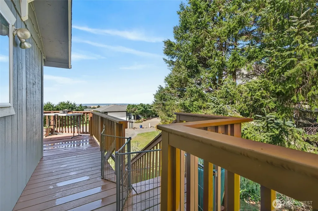 33612 J Place Ocean Park WA 98640