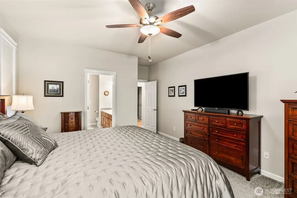 7412 Mirasett Street SW Tumwater WA 98512