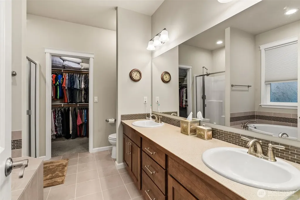 7412 Mirasett Street SW Tumwater WA 98512