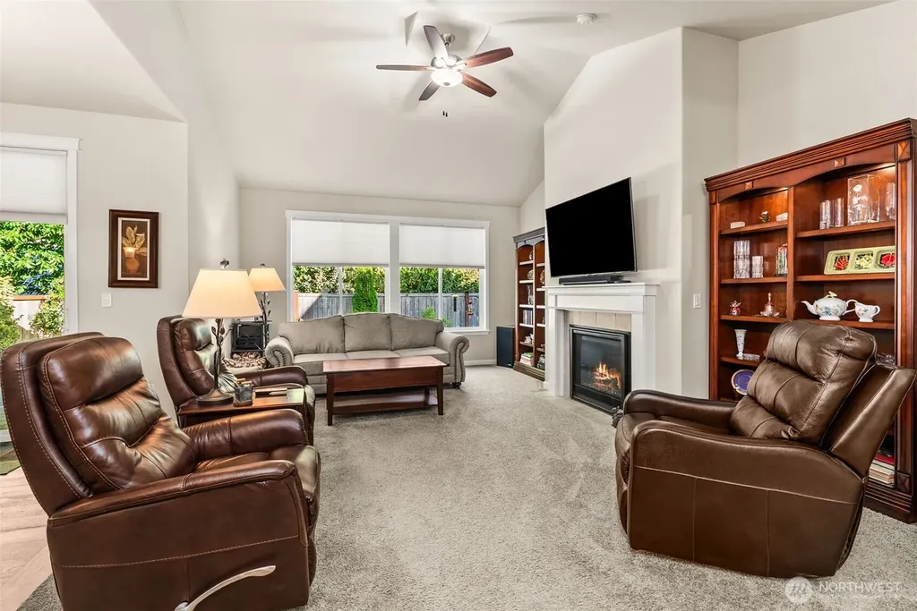 7412 Mirasett Street SW Tumwater WA 98512