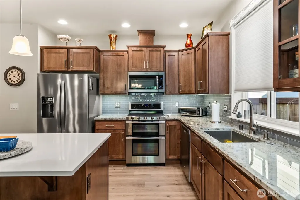 7412 Mirasett Street SW Tumwater WA 98512