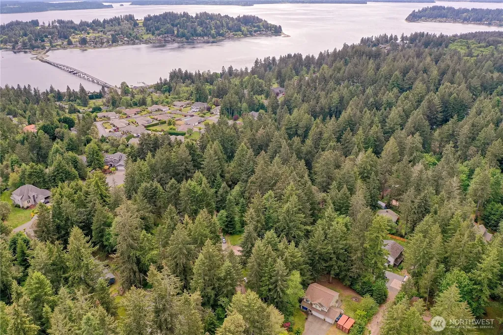 3214 77th Avenue NW Gig Harbor WA 98335