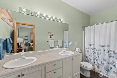 15107 N Lakeshore Drive Entiat WA 98822