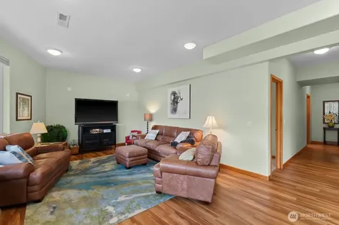 15107 N Lakeshore Drive Entiat WA 98822