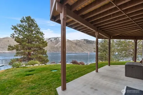 15107 N Lakeshore Drive Entiat WA 98822